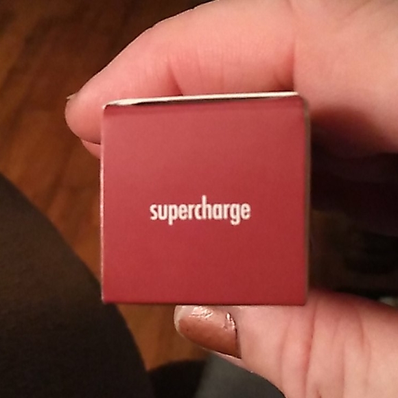 STILA SHINE FEVER LIP VINYL - Picture 2 of 4